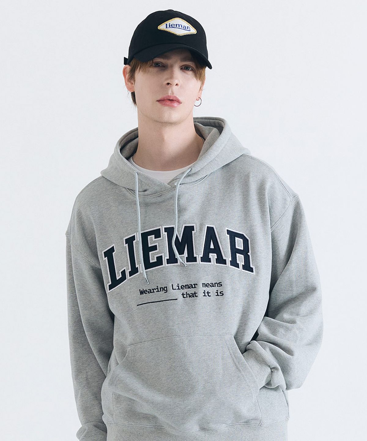 리에마르(LIEMAR) 자수패치 볼캡 블랙