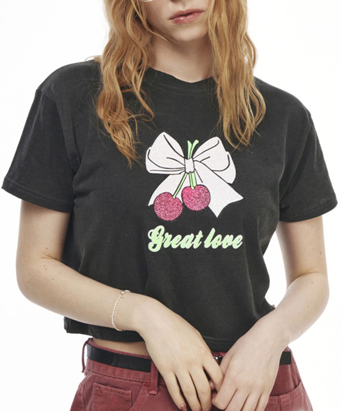 그레이티스트(THE GREATEST) Cherry Tee Black
