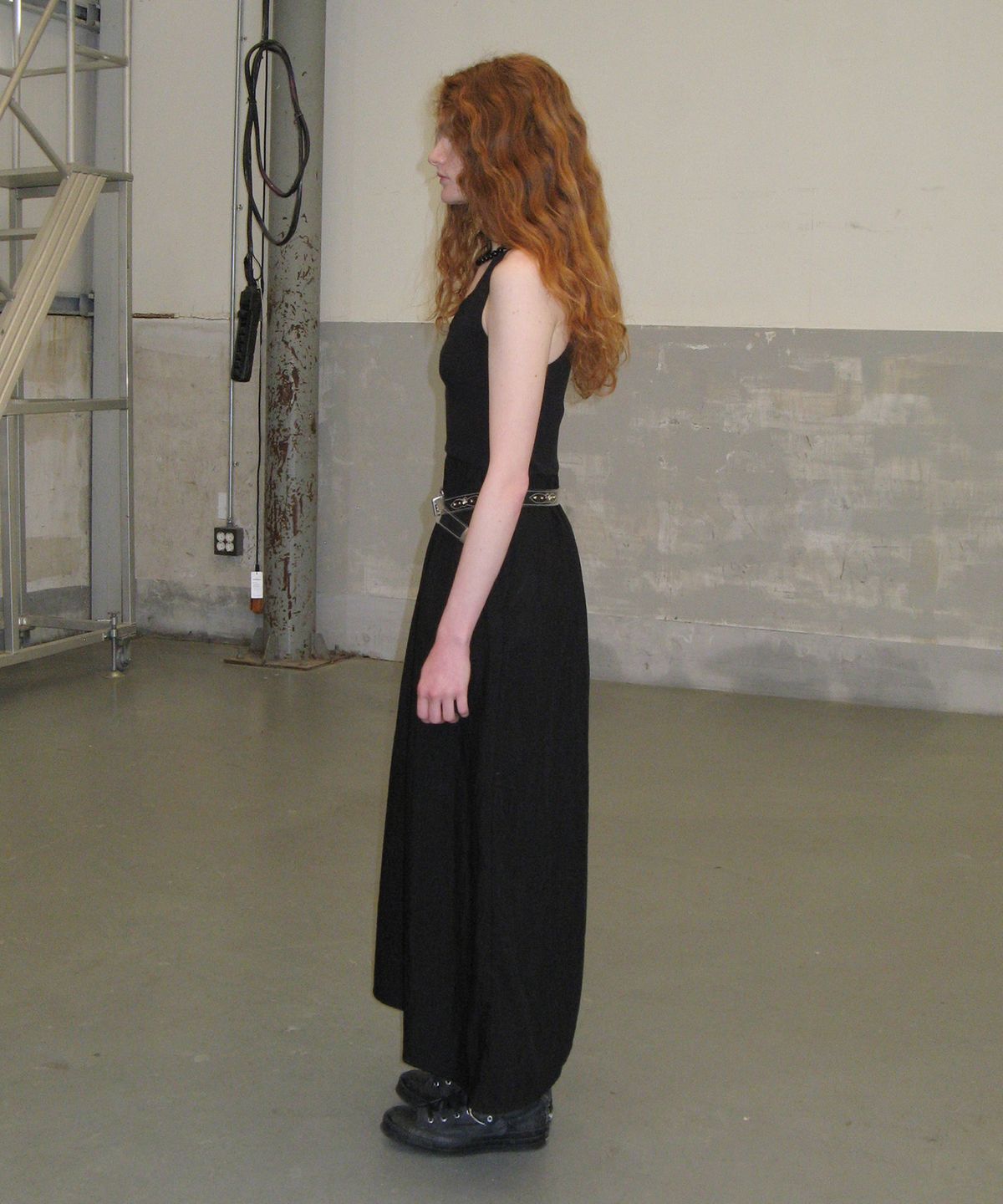 다이애그널(DIAGONAL) ONE OFF-SHOULDER LONG DRESS (black)