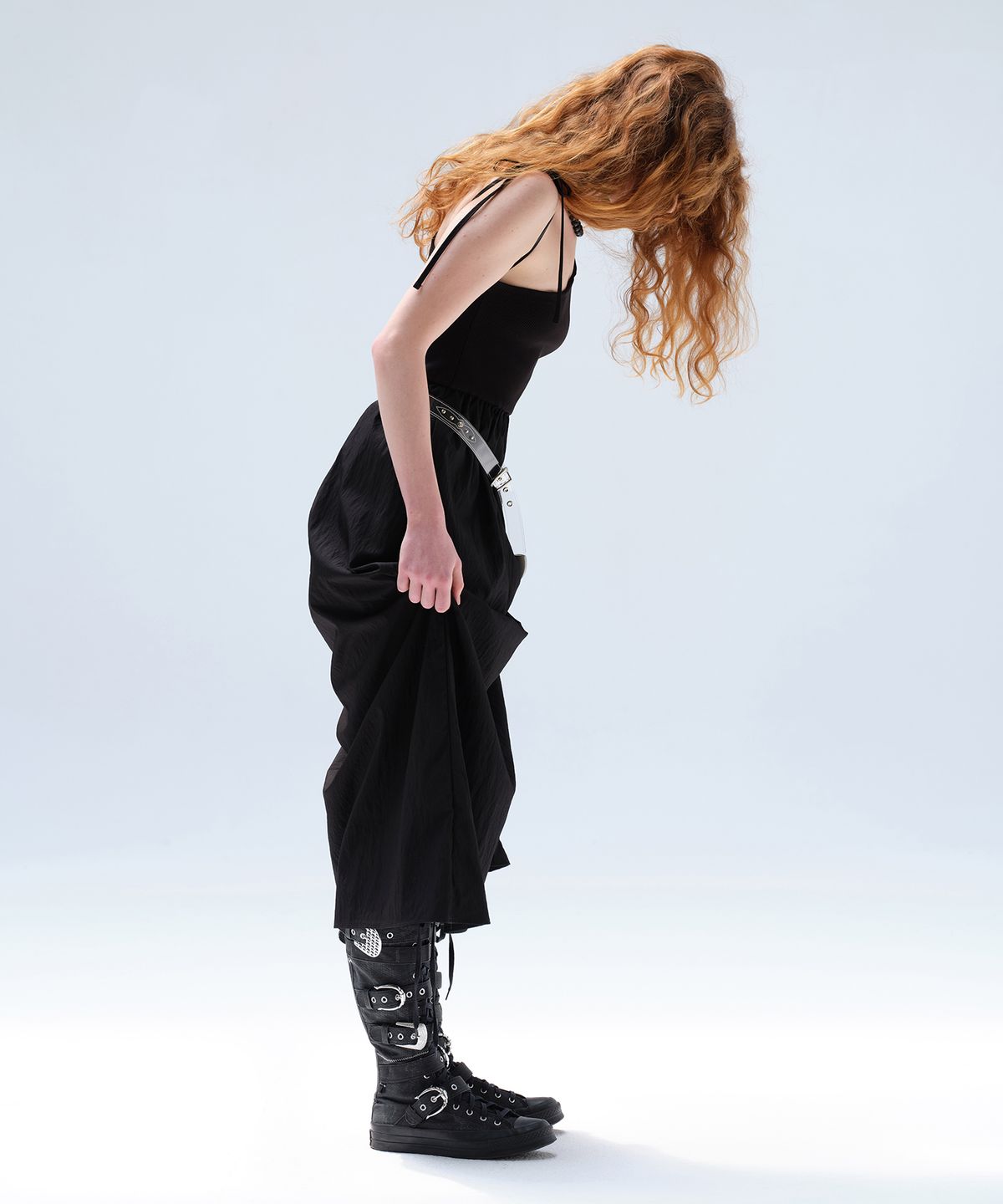 다이애그널(DIAGONAL) ONE OFF-SHOULDER LONG DRESS (black)