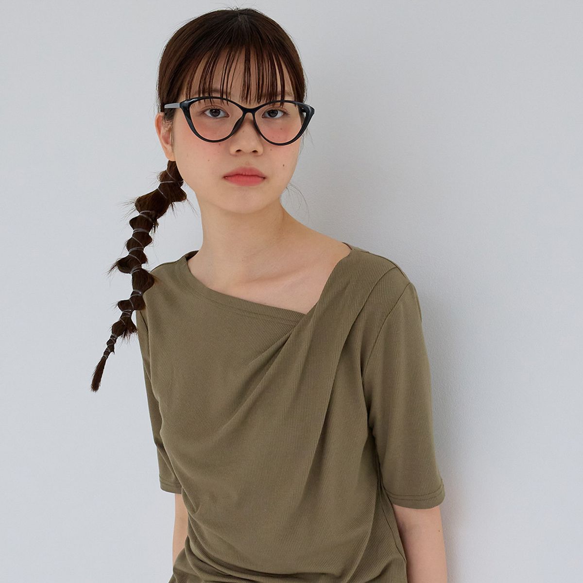 에이앤레이(AEIREI) AR_Classic swing collar top_KHAKI