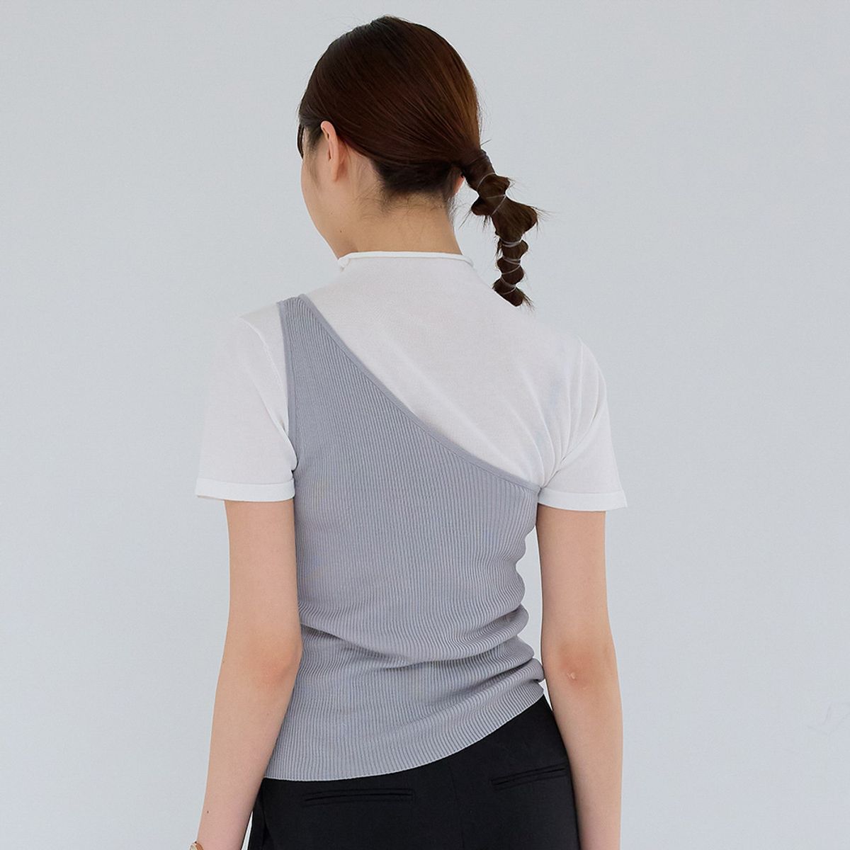 에이앤레이(AEIREI) AR_One shoulder knit top
