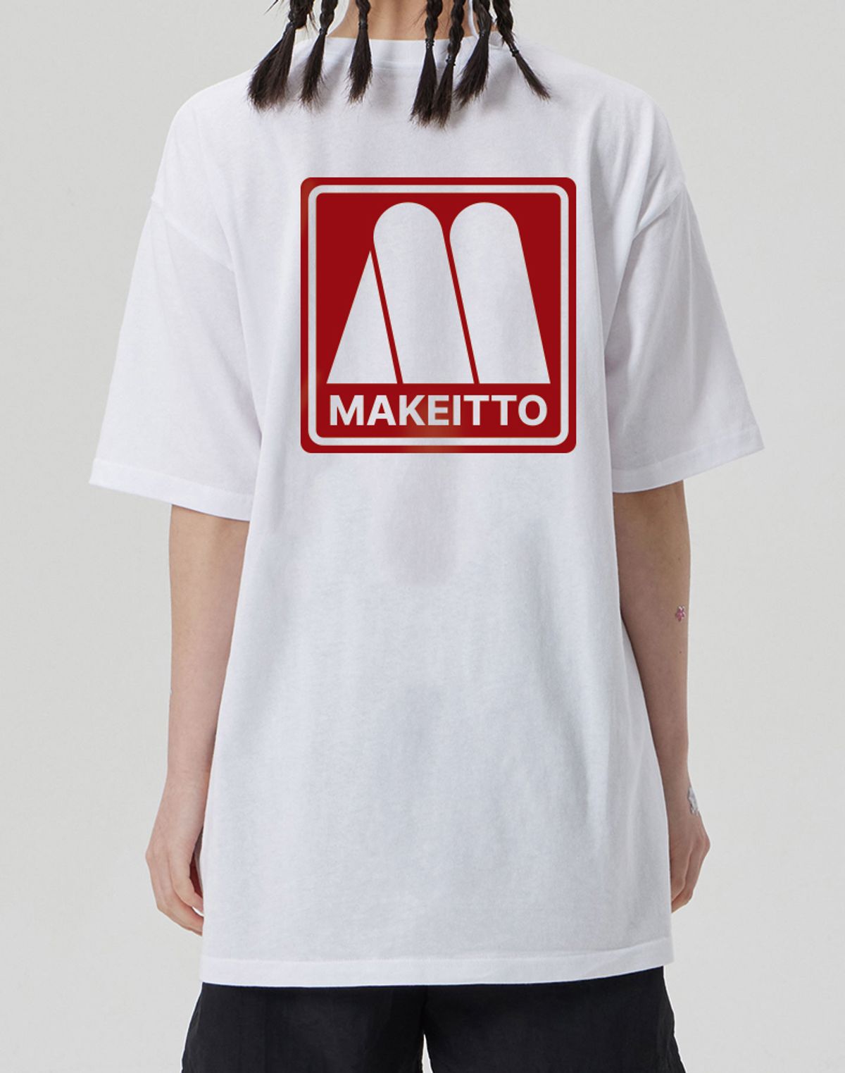 메이킷투(MAKEITTO) [SQUARE LOGO] CREW NECK TEE_WHITE