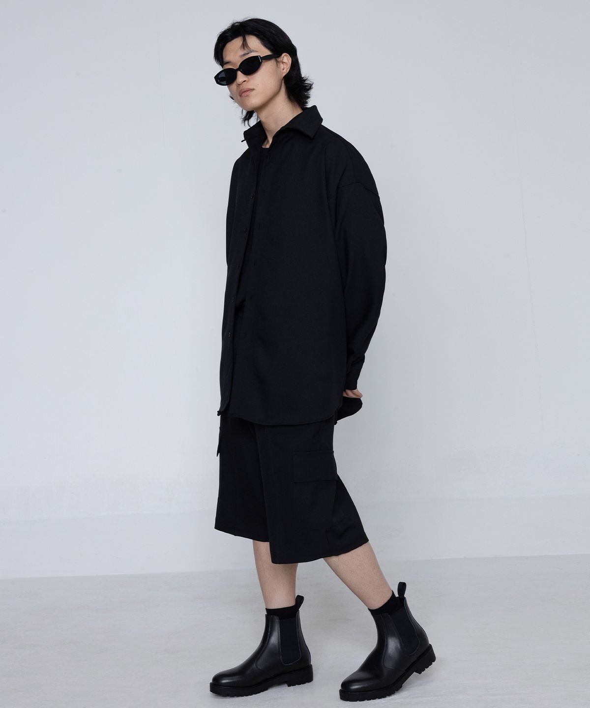 그레이버(GRAVER) [UNISEX]세미 와이드 버뮤다 카고 밴딩 슬랙스