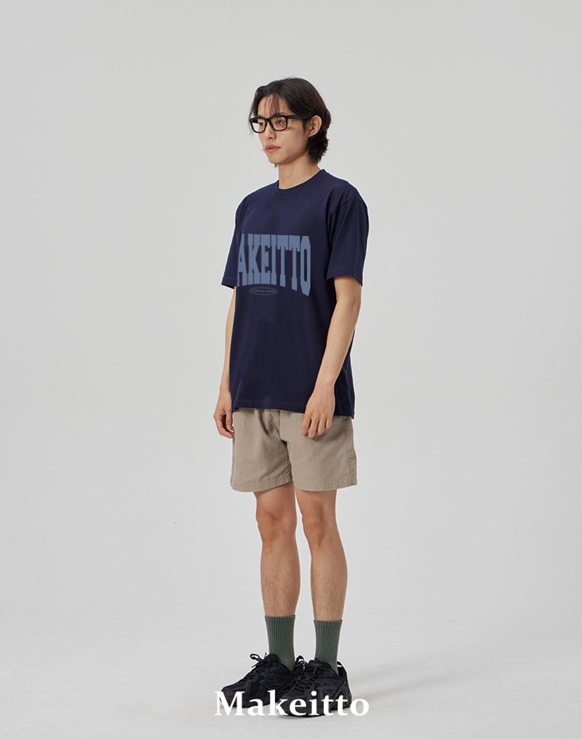 메이킷투(MAKEITTO) [NAME LOGO] CREW NECK TEE_NAVY