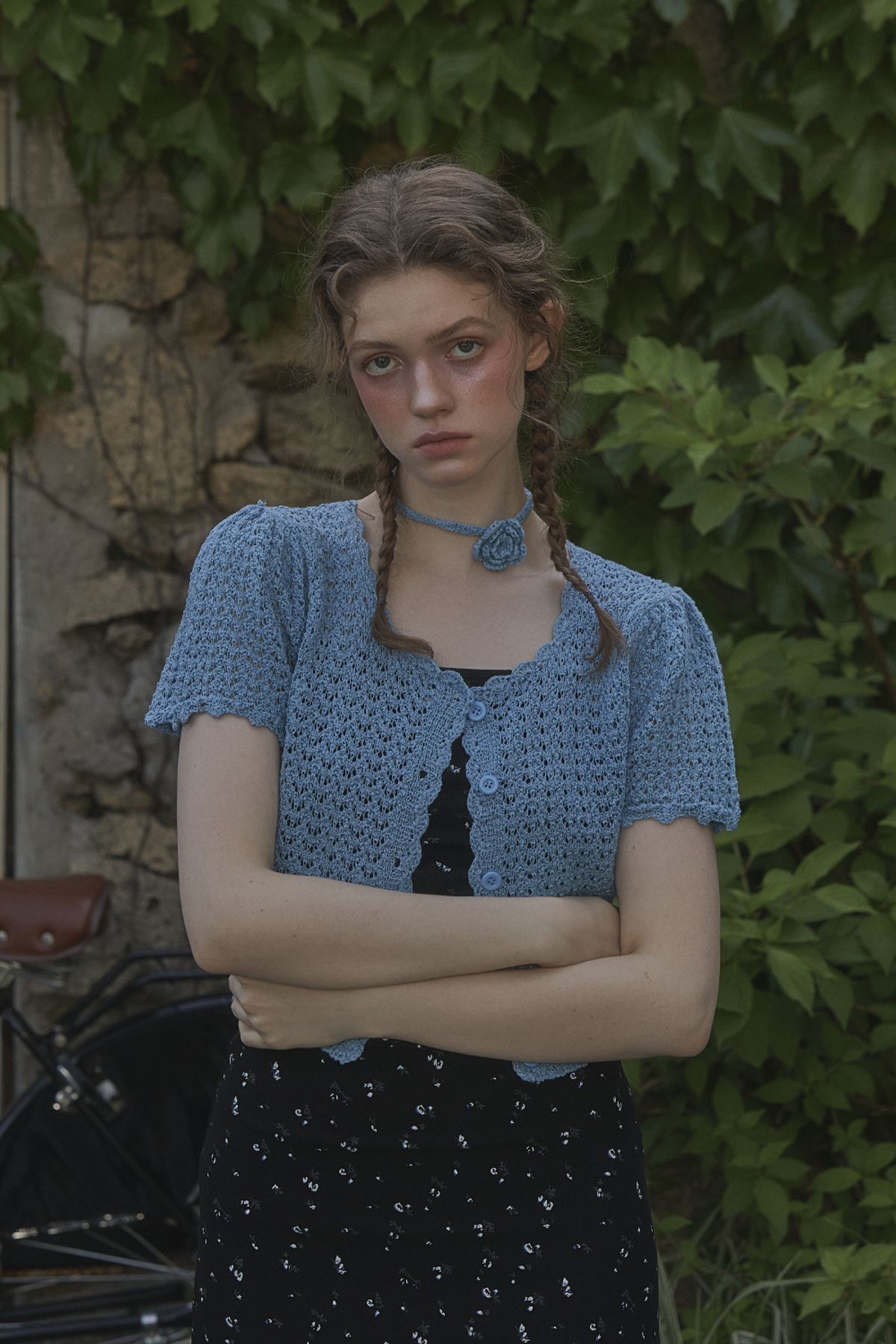 레터리(LETERIE) CORSAGE SET KNIT CARDIGAN_BLUE