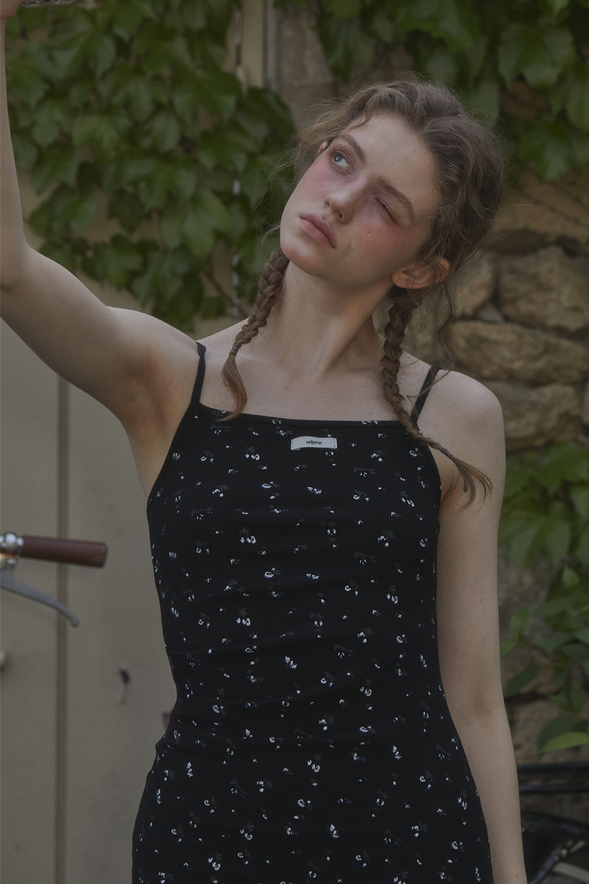 레터리(LETERIE) FLOWER MINI DRESS