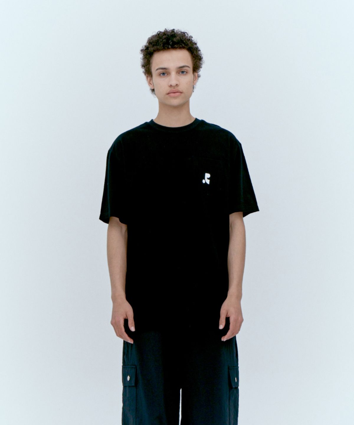 레스트앤레크레이션(REST&RECREATION) POCKET CREWNECK T-SHIRT_BLACK