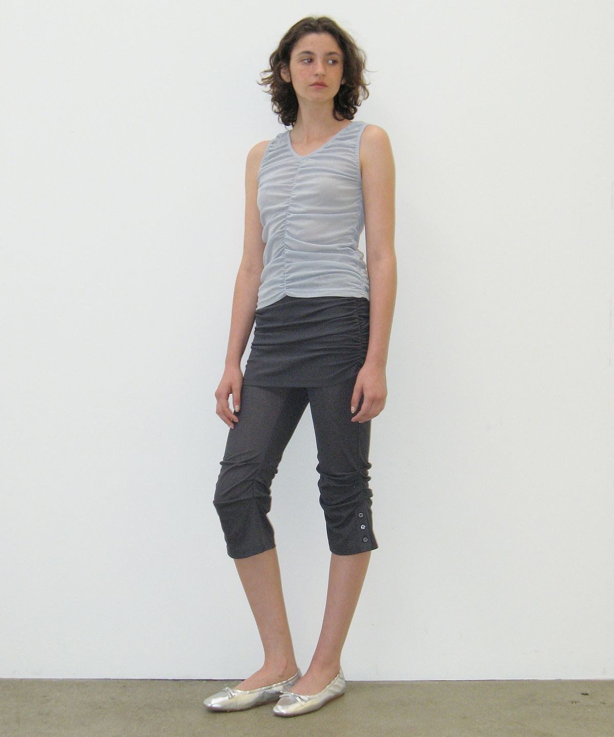 카셀(CACELE) SHIRRING SLEEVELESS, PALE BLUE