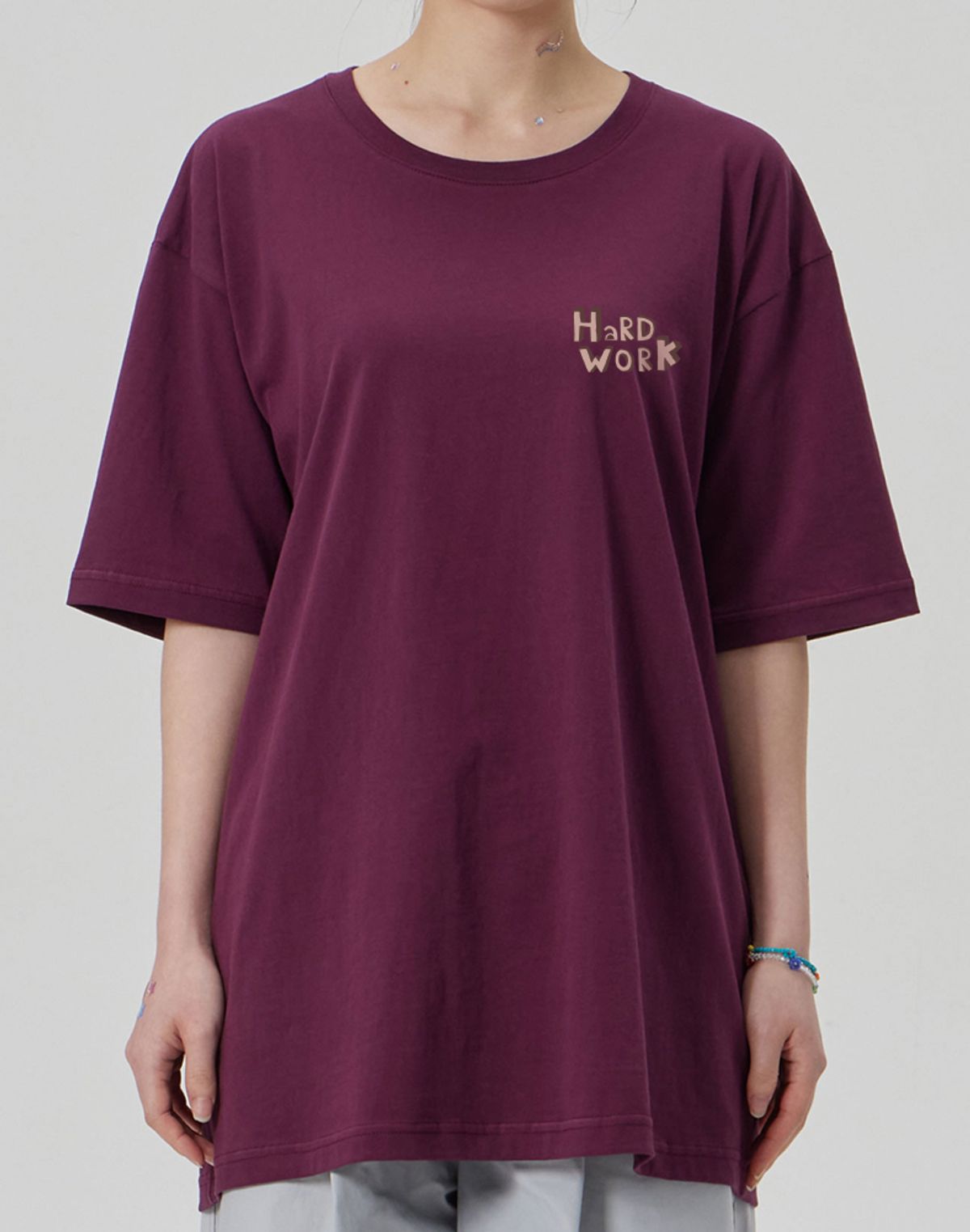 메이킷투(MAKEITTO) [HARD WORK] CREW NECK TEE_WINE