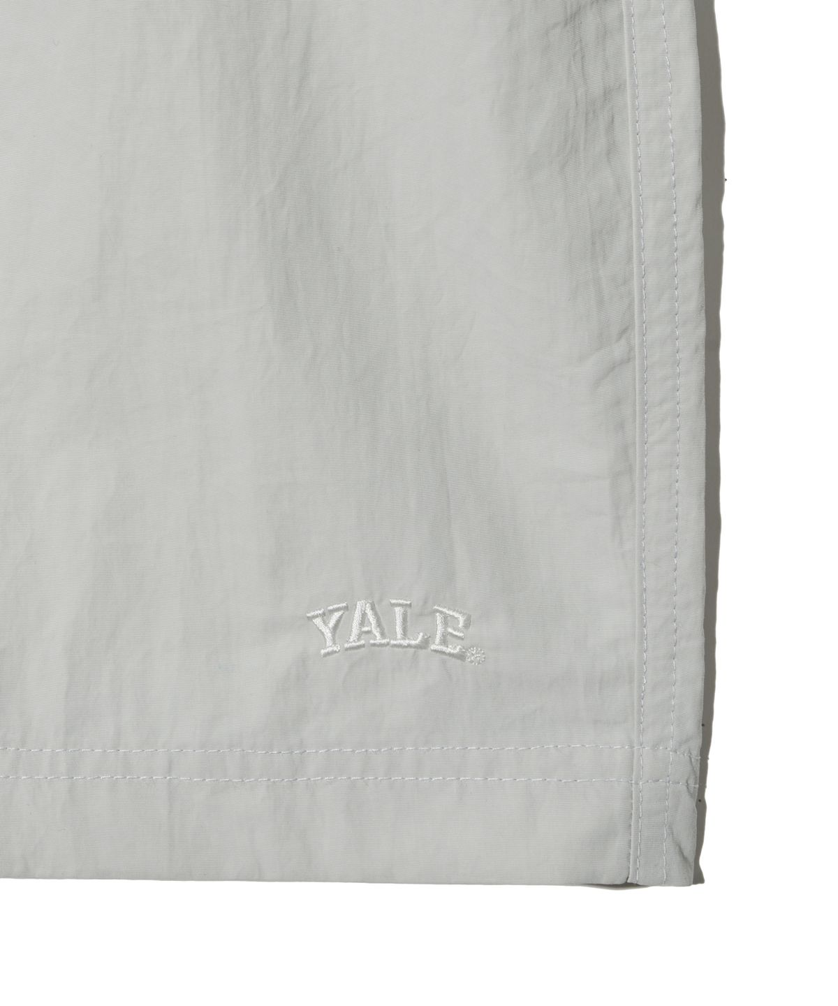 예일(YALE) 나일론 스몰아치 로고 비치 쇼츠 그레이지