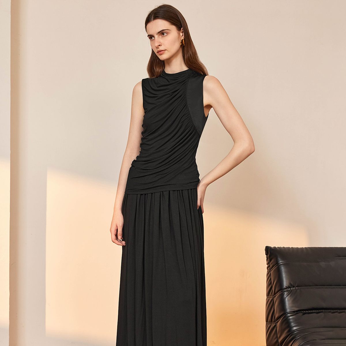 와이와이아이엠(YYIAM) YY_Pleated irregular top_BLACK