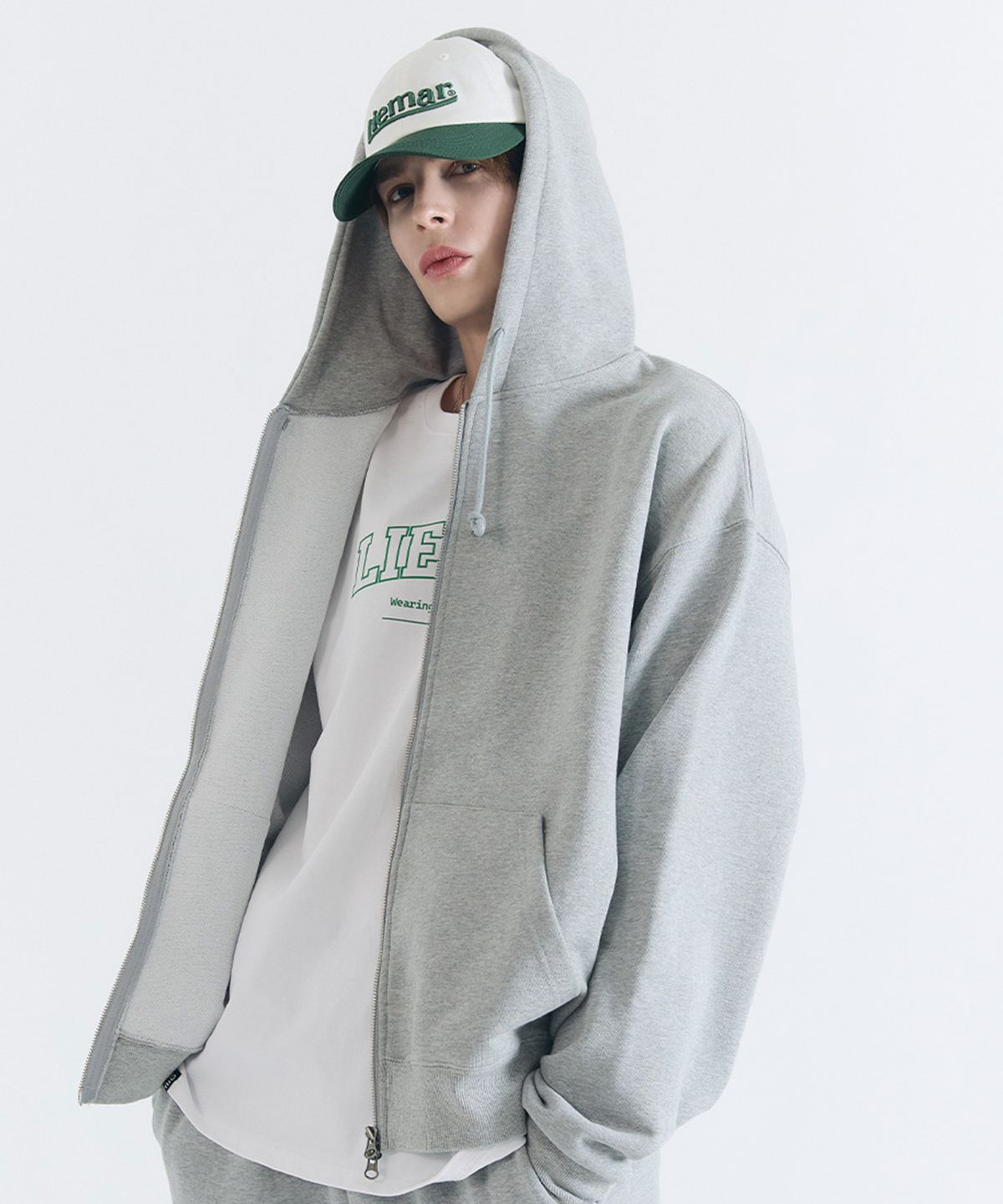 리에마르(LIEMAR) 엠보자수 투톤 볼캡 그린