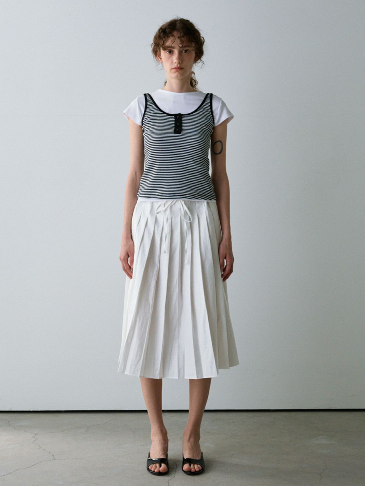 노우드(NOEUD) String pleats skirt (Ivory)