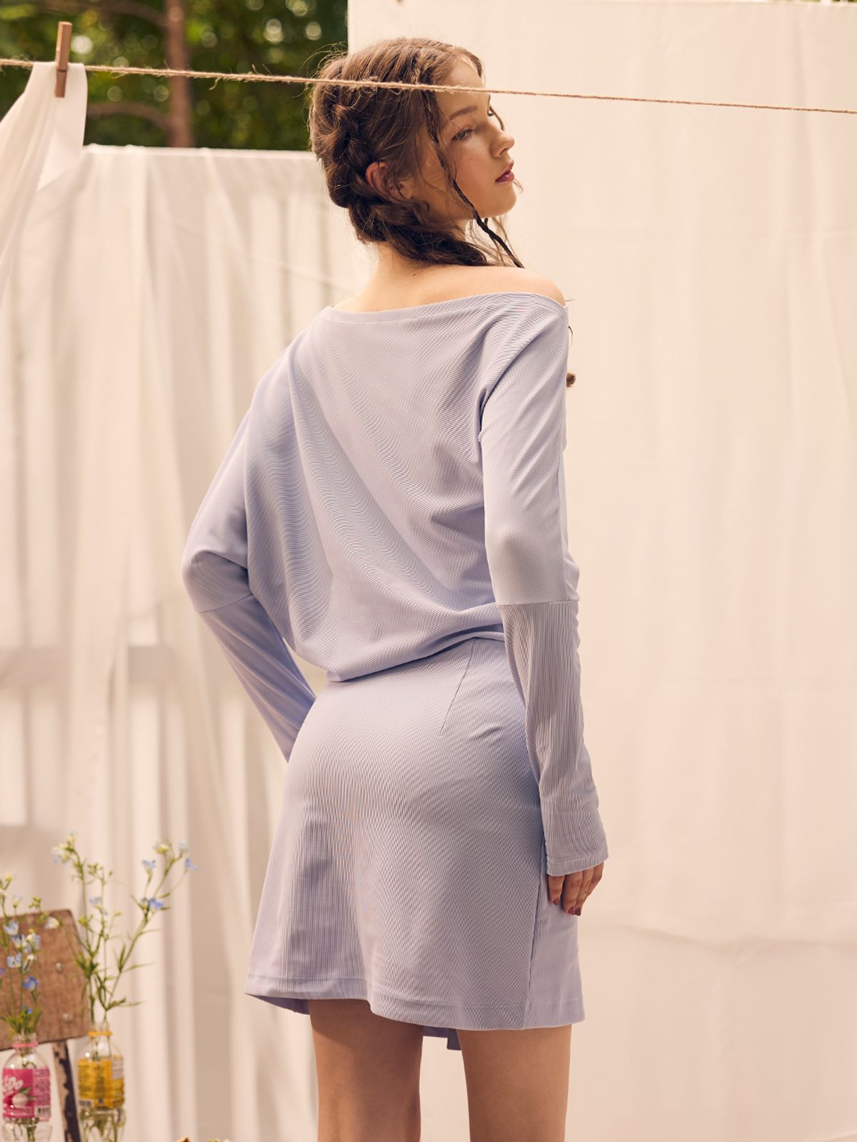 보헤미안블루(BOHEMIANBLUE) 비대칭 오프숄더 립 여성 래쉬가드 Brunnera Blue