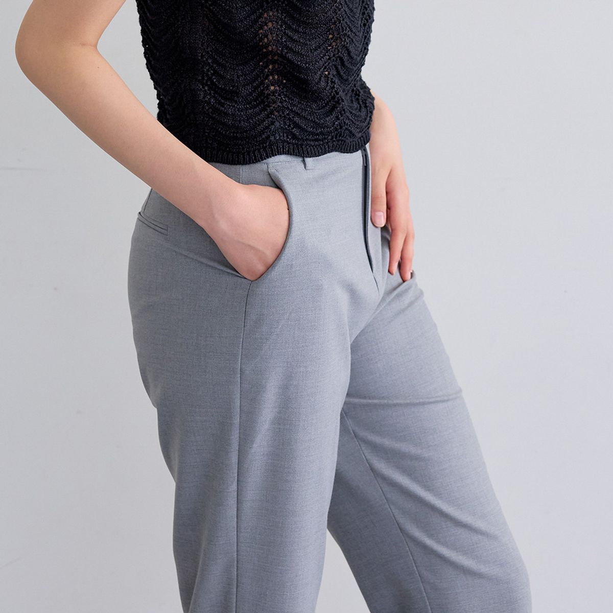 에이앤레이(AEIREI) AR_Casual straight slacks(9부)_GRAY