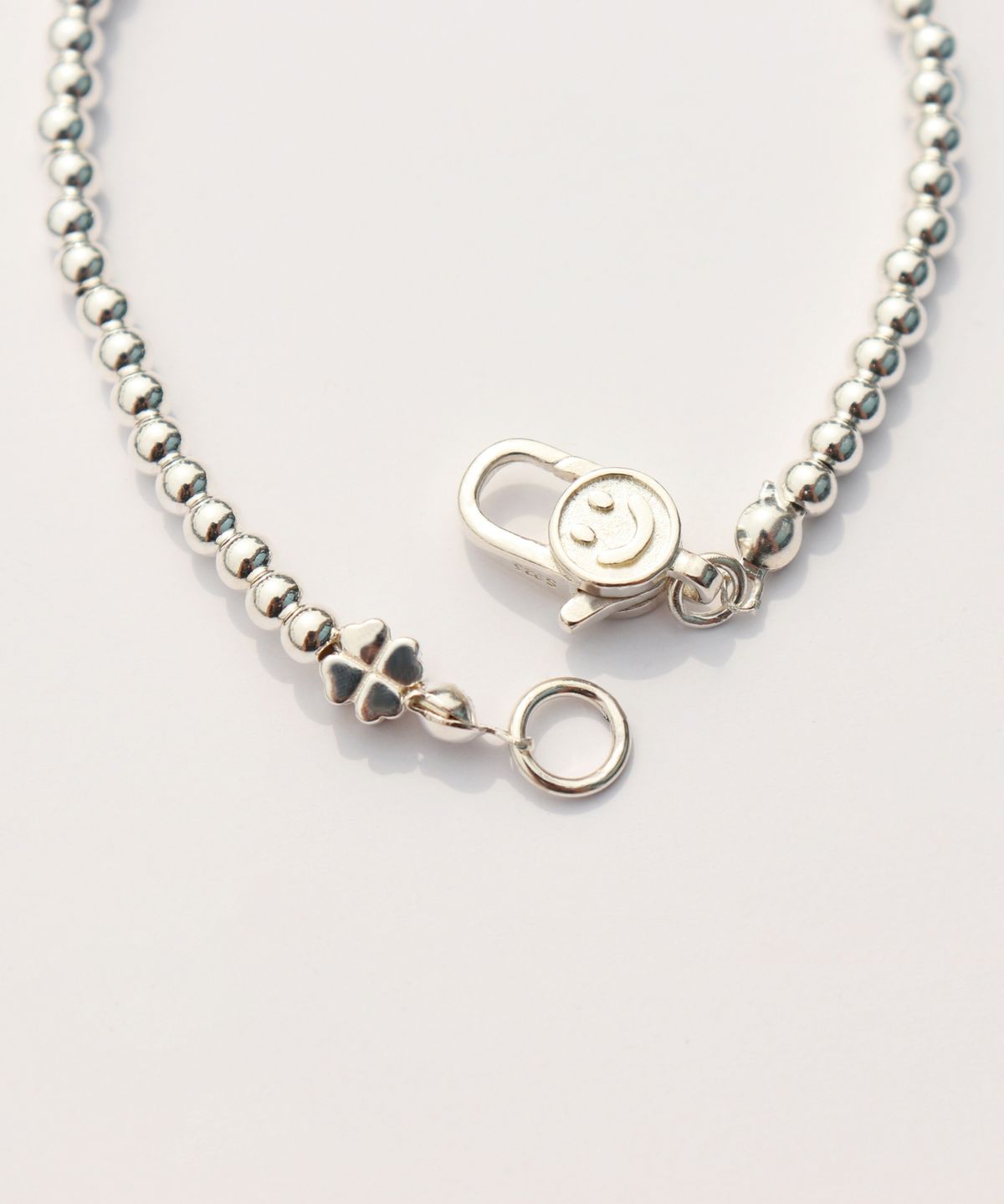 봉보(BONBEAU) 3mm silverball clover smile lock Bracelet 925실버 순은 클로버 참 스마일 자물쇠 3mm 볼팔찌