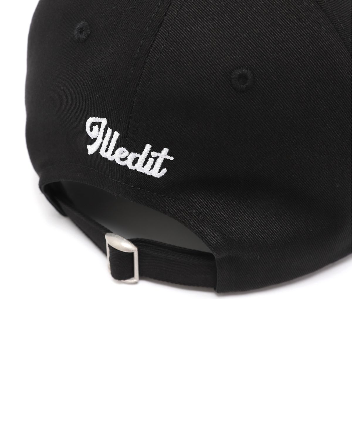 일레딧(ILLEDIT) BIG LOGO LABEL BALL CAP