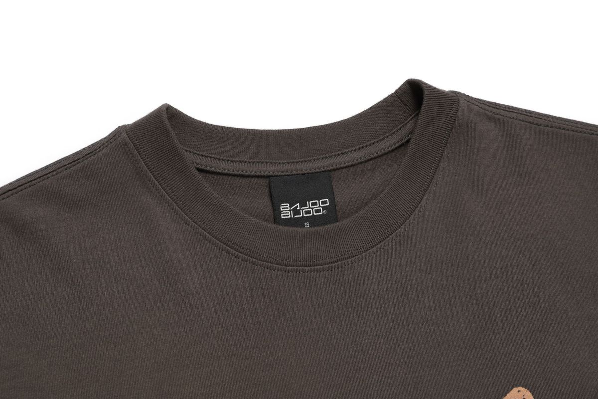 바쥬비쥬(BAJOO BIJOO) SCREAMING CAT T-SHIRT [BROWN]