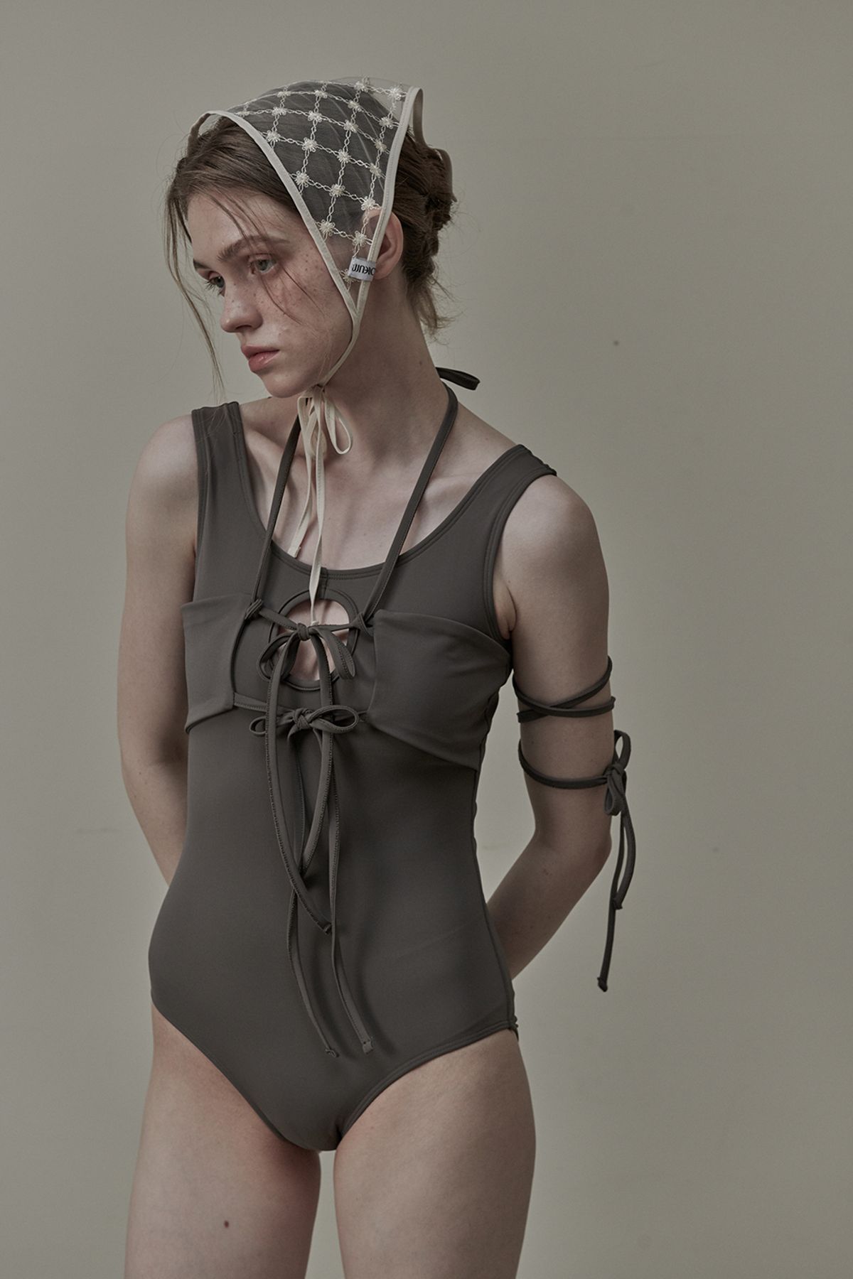 마우솔레움(MAU SOLEUM) Dream String Cut-Out Swimsuit - Khaki