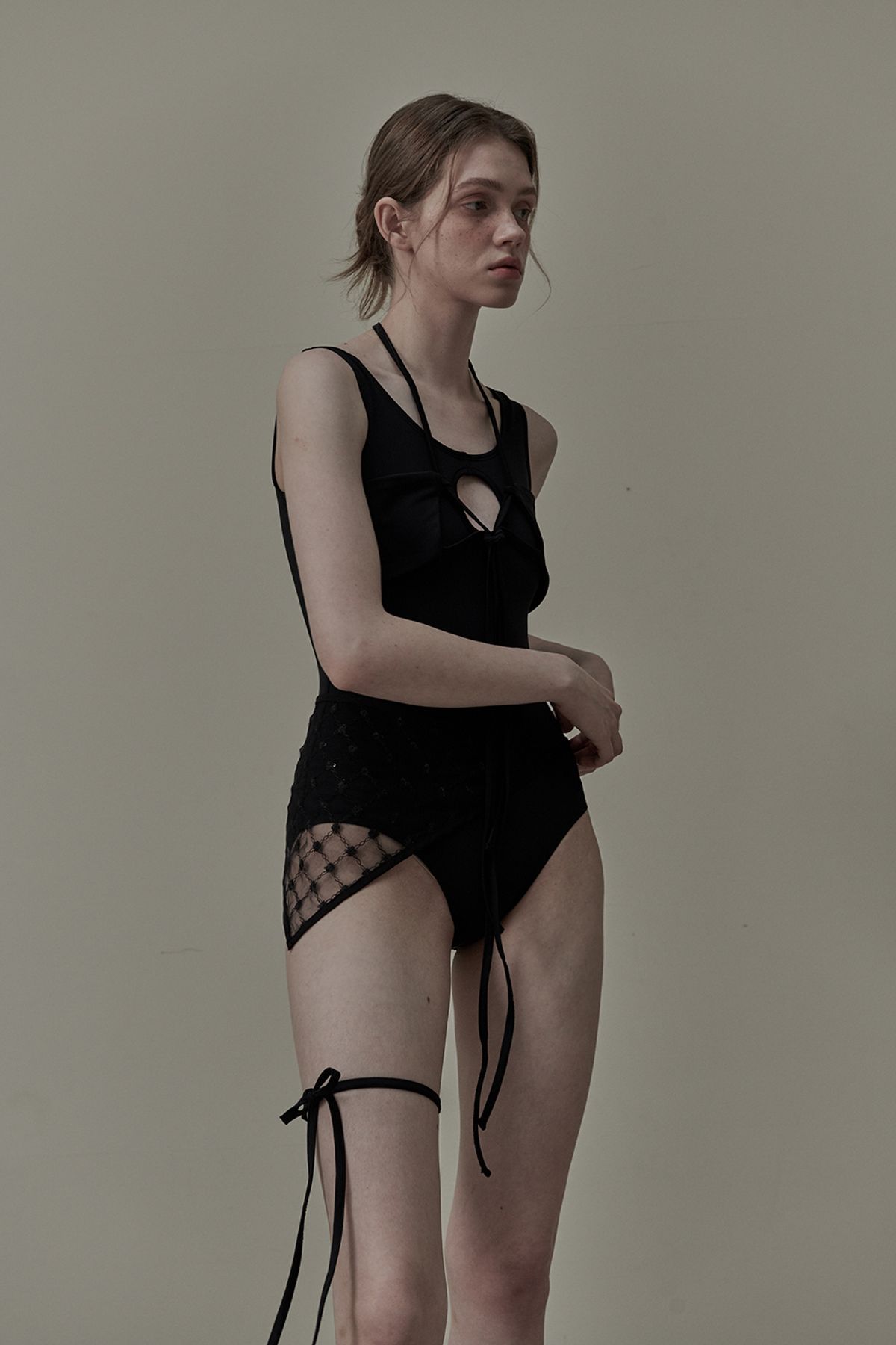 마우솔레움(MAU SOLEUM) Dream String Cut-Out Swimsuit - Black