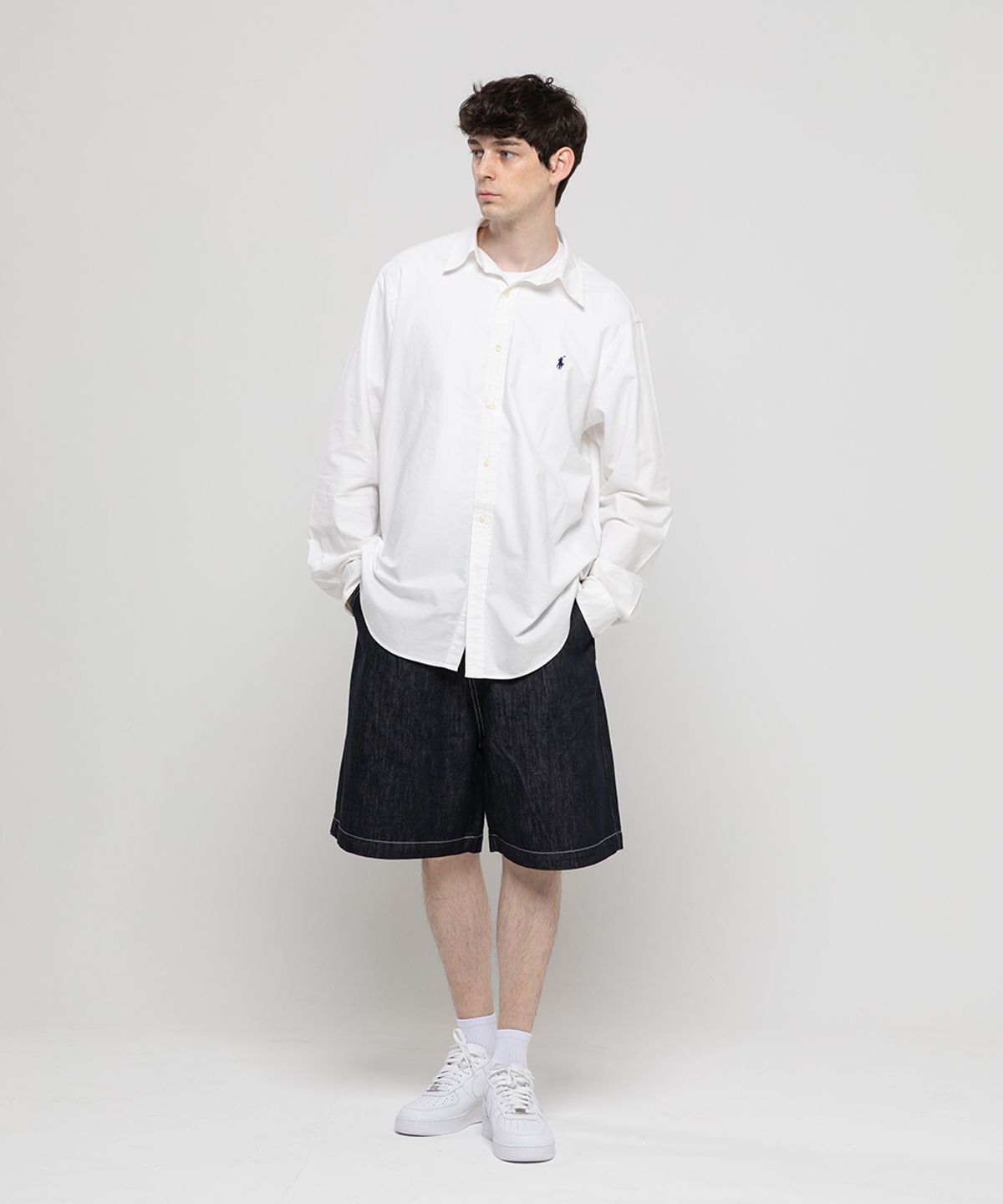 챔브로스(CHAMBROS) 와이드 논페이드  원턱 버뮤다 데님 하프 팬츠[딥블루인디고]