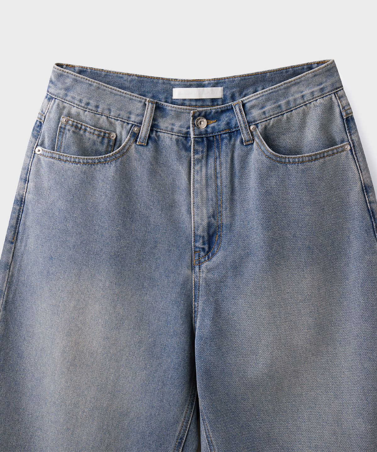 브랜디드(BRANDED) BERMUDA DENIM SHORTS [LIGHT BLUE]