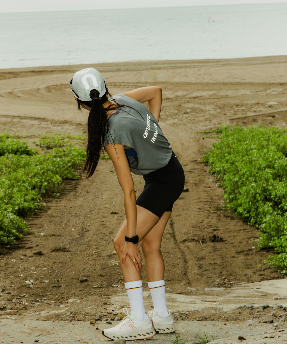 삭스업(SOCKSUP) 컴프레션 러닝 크루삭스 화이트