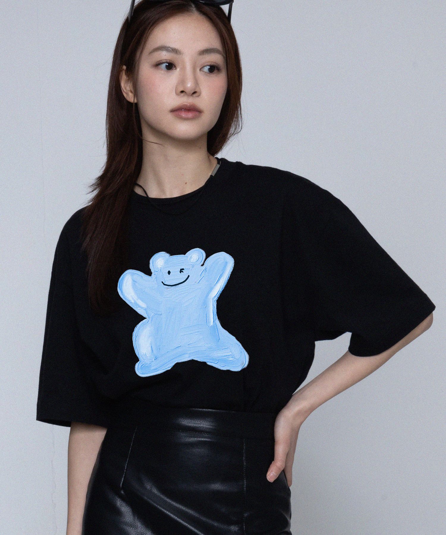 [GRAVER]★SMALL CLOUD BEAR SMILE OVERFIT SHORT SLEEVE SHIRT UNISEX] Small Cloud Bear Smile Short Sleeve T-shirt - GRAVER