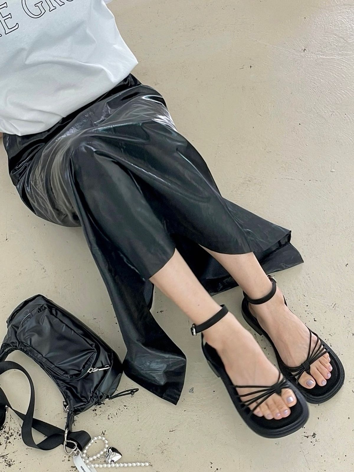 바이아덜스(BYOTHERS) Archit strap sandals