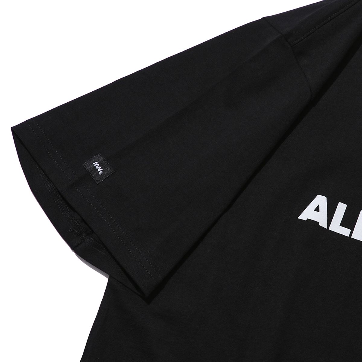 올어바웃뉴(ALL ABOUT NEW) 레귤러핏 로고 반팔티셔츠 블랙 INY2TR21ABK