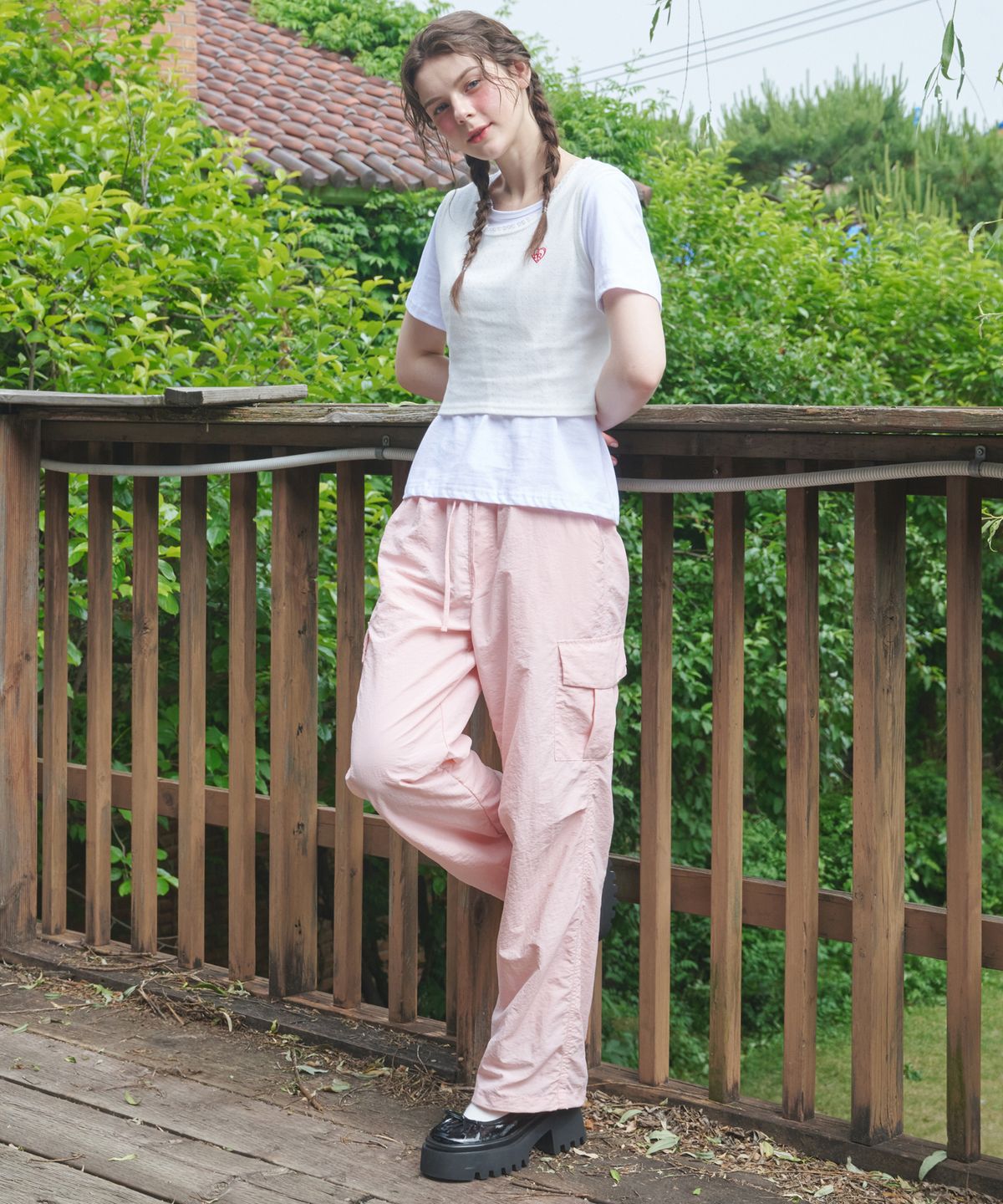 로시로우(LOSSYROW) Lace eyelet sleeveless shirt White