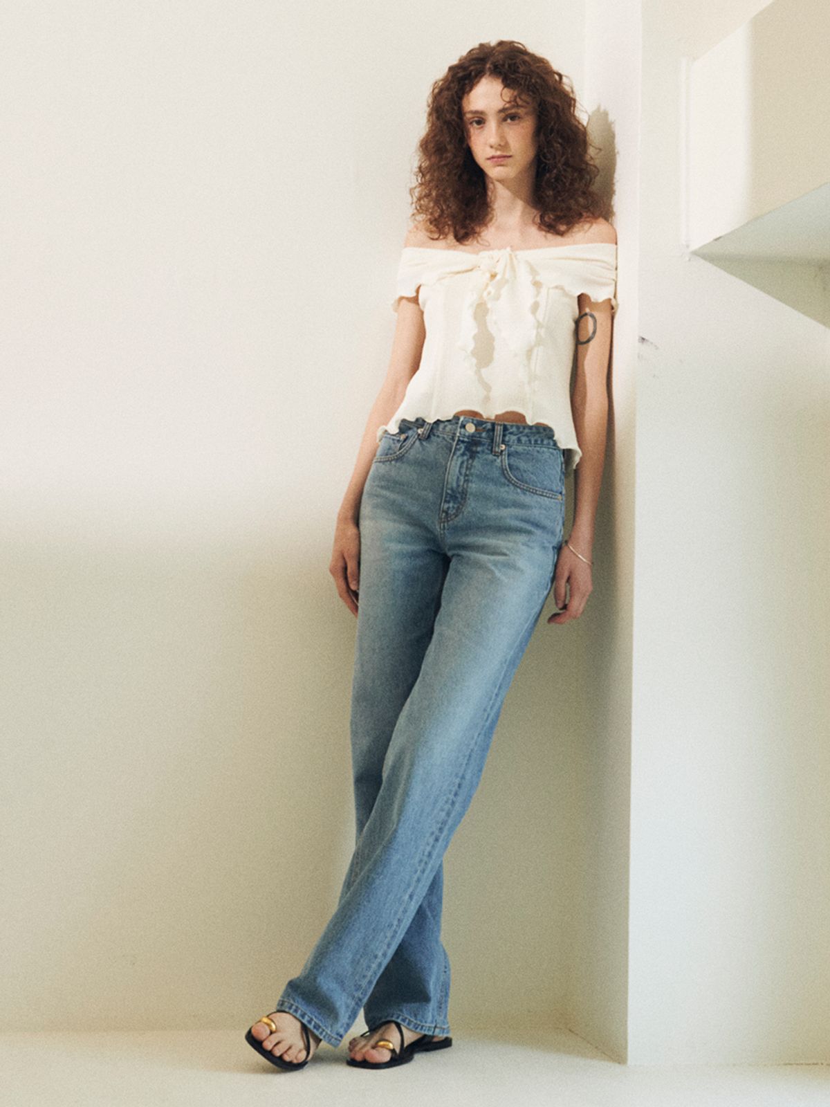 오앨(OUEL) LACE OFF-SHOULDER TOP_IVORY