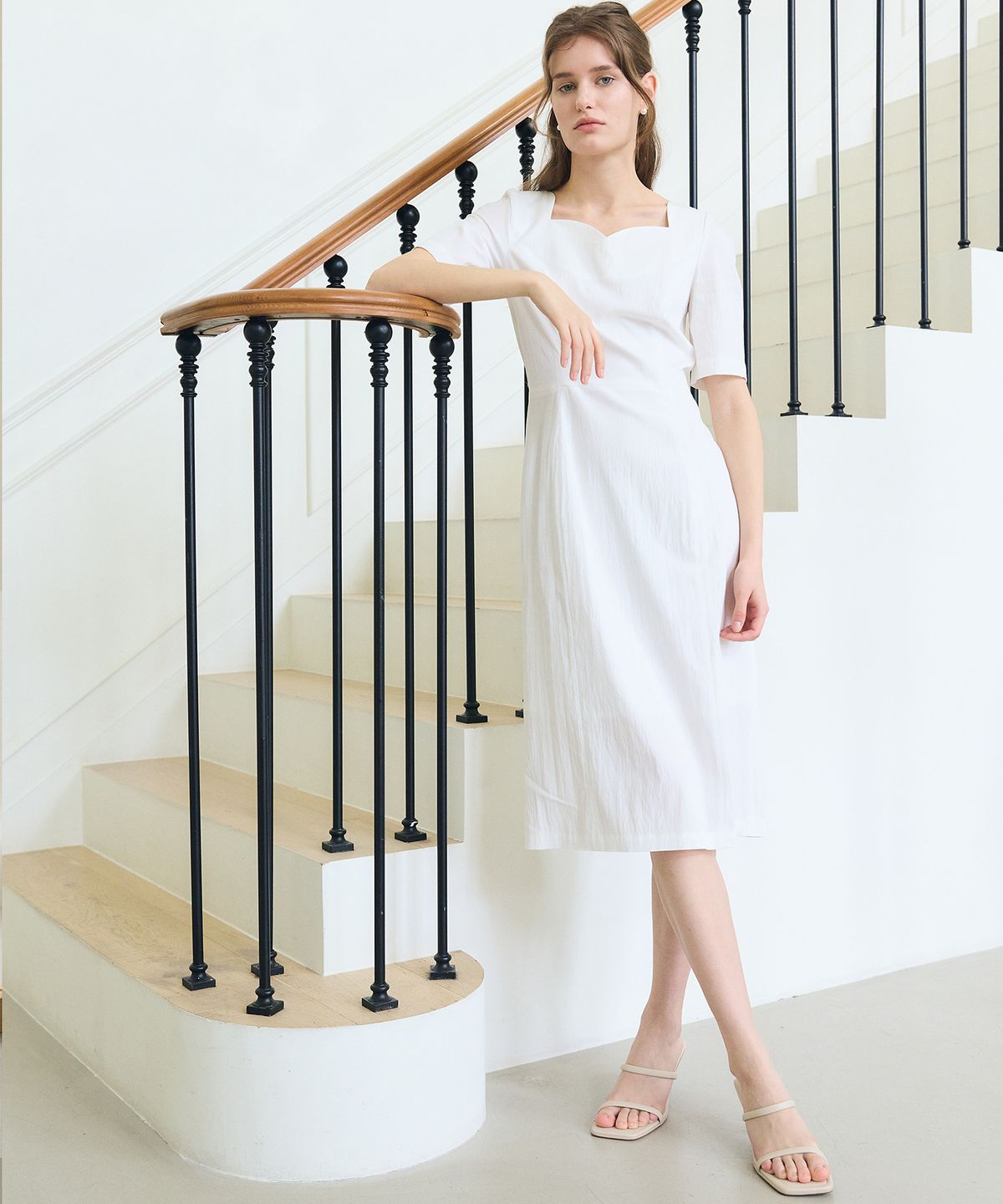 폴앤앨리스(PAUL&ALICE) HEART NECK DRESS / WHITE