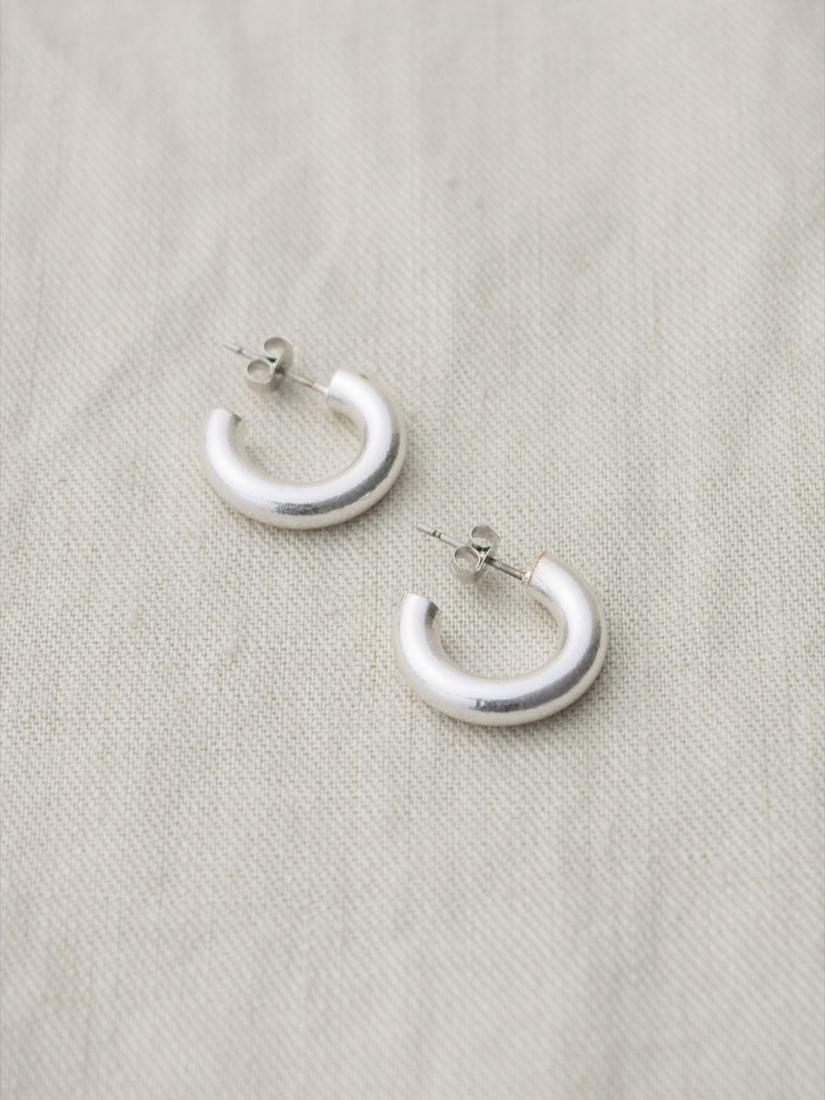 노비스도쿄(NOVICE TOKYO) 미니멀 후프 피어스 Minimal Hoop Pierce / Silver