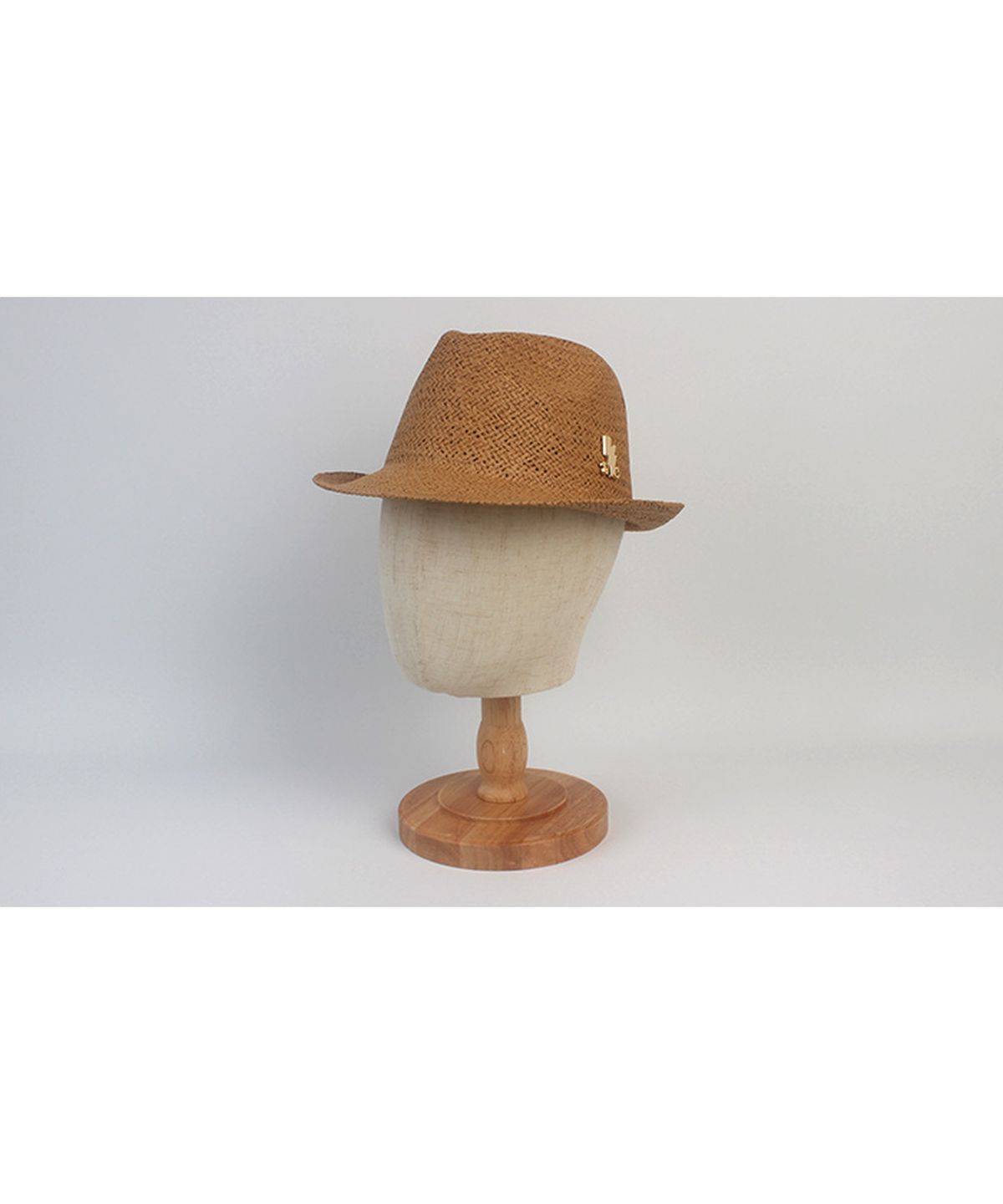 유니버셜 케미스트리(UNIVERSAL CHEMISTRY) BU Swing Simple Brown Fedora 여름모자