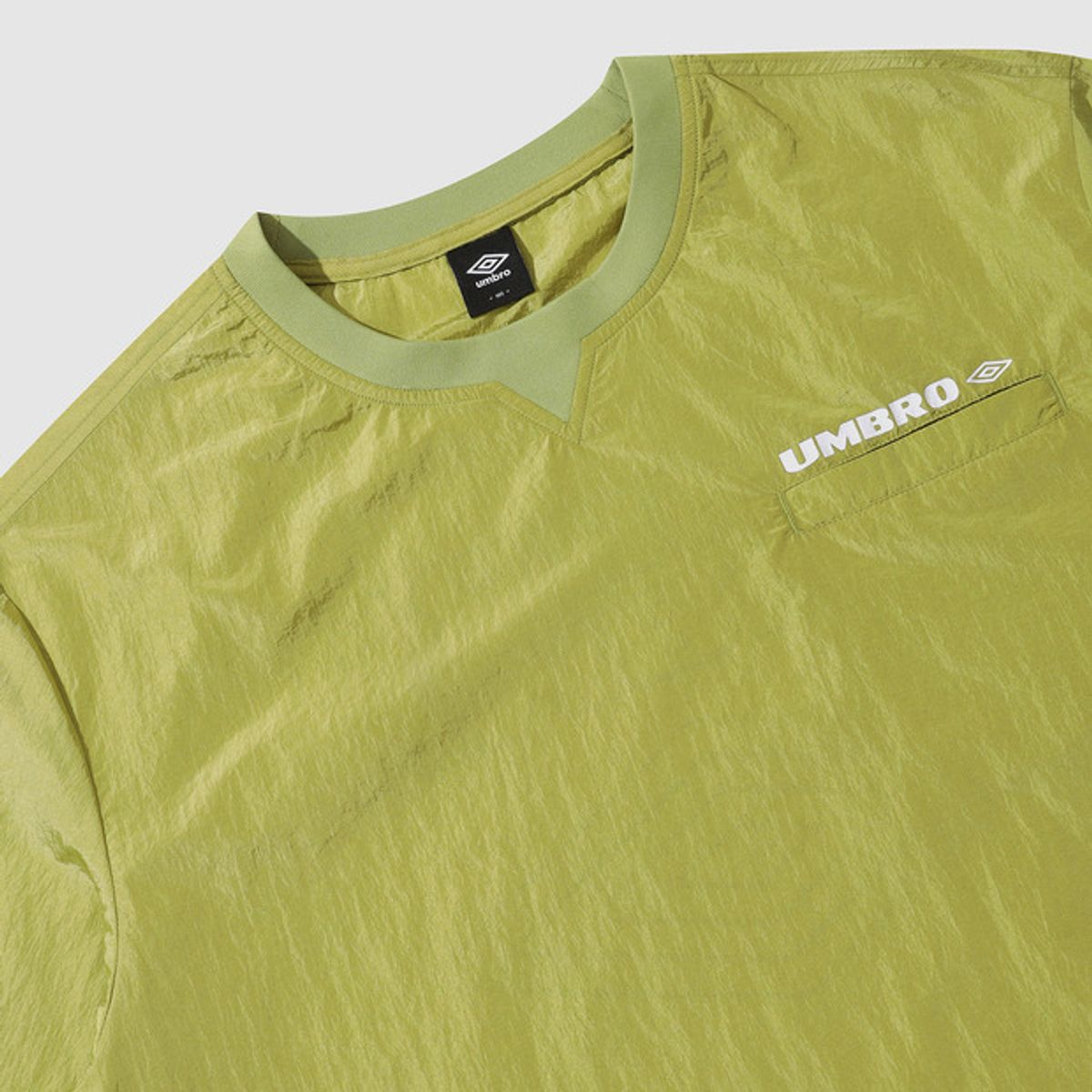 엄브로(UMBRO) RAVE 나일론메탈 반팔 피스테 그린(UP321CWT82)