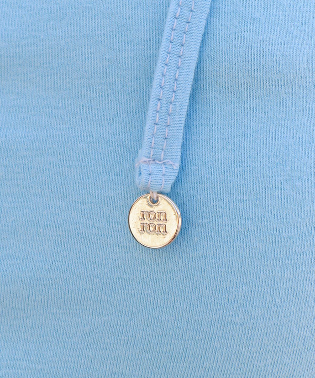 론론(RONRON) PENDANT ONE SHOULDER RIBBON SLEEVELESS SOFT BLUE