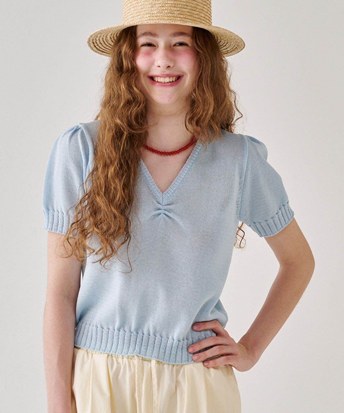 론론(RONRON) SHIRRING POINTED V NECK SHORT KNIT SOFT BLUE