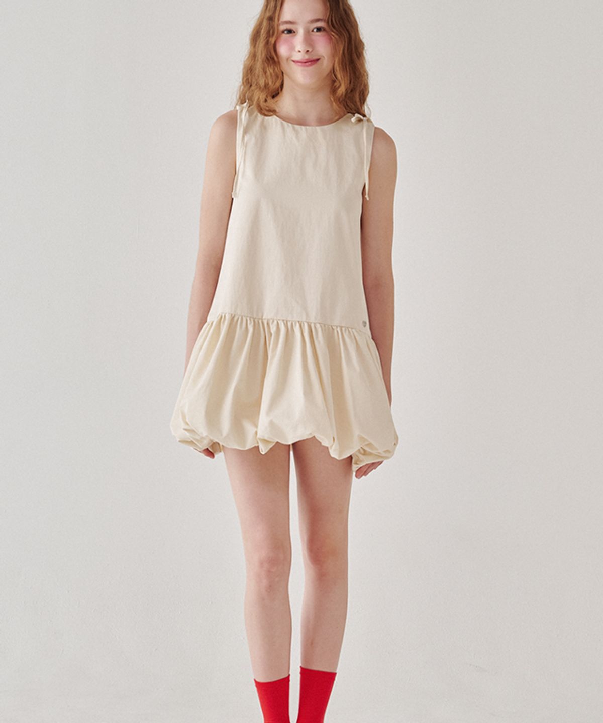 론론(RONRON) SHOULDER STRING PUMPKIN MINI DRESS CREAM