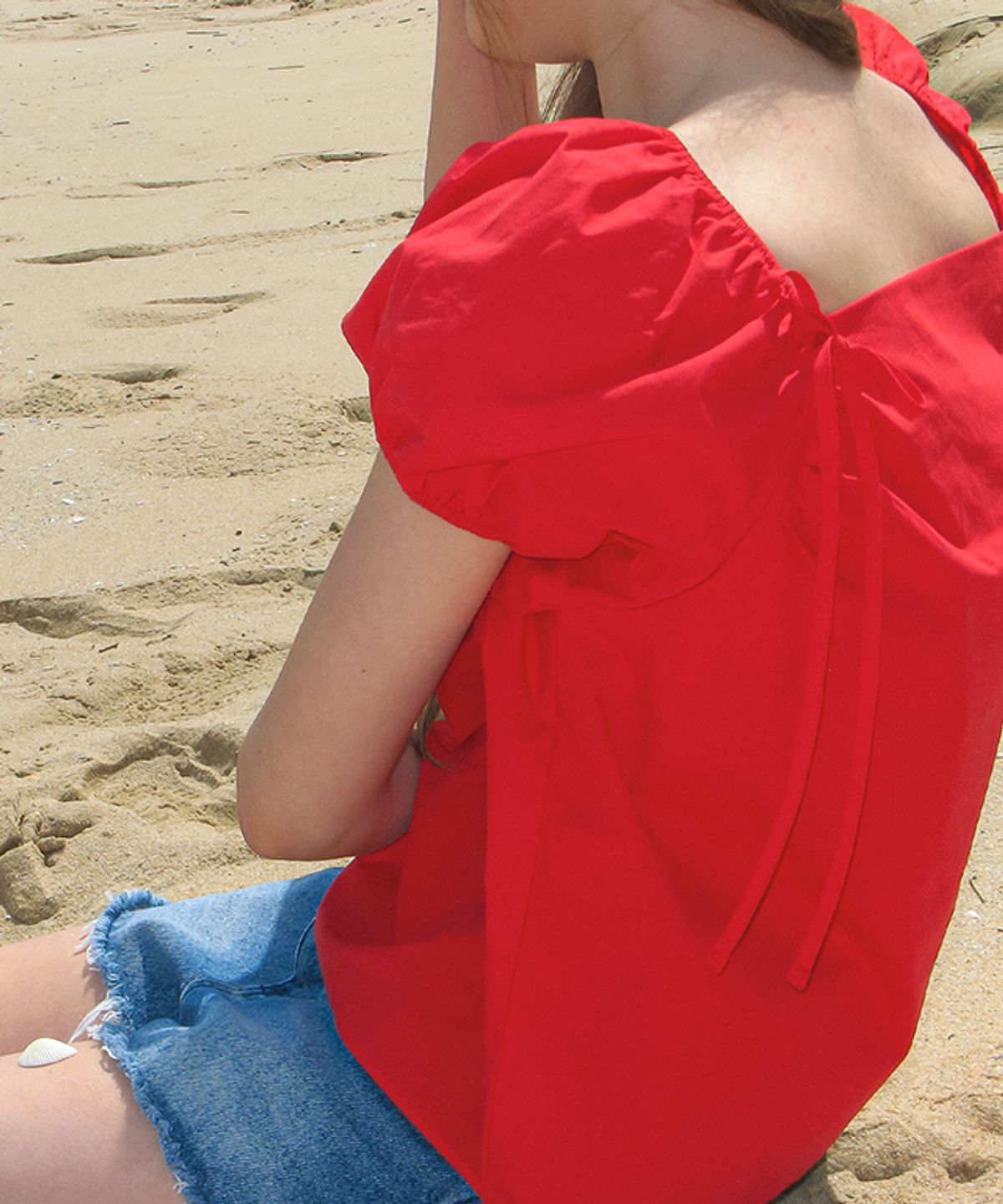 론론(RONRON) SHIRRING RIBBON 2 WAY PUFF SLEEVE HALF BLOUSE RED