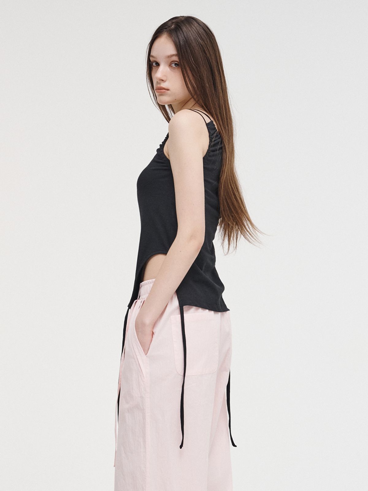 에트몽(ETMON) Double Strap Sleeveless Top Black