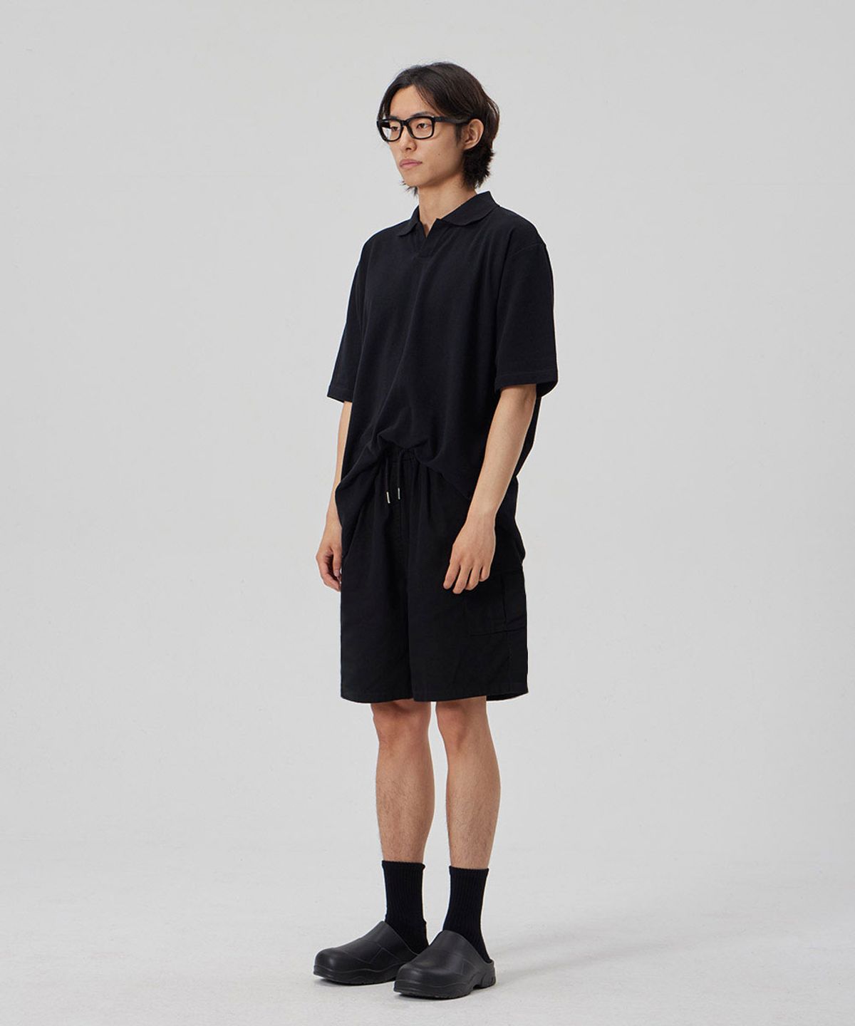 메이킷투(MAKEITTO) 6 POCKETS SEMI WIDE CARGO HALF PANTS_BLACK
