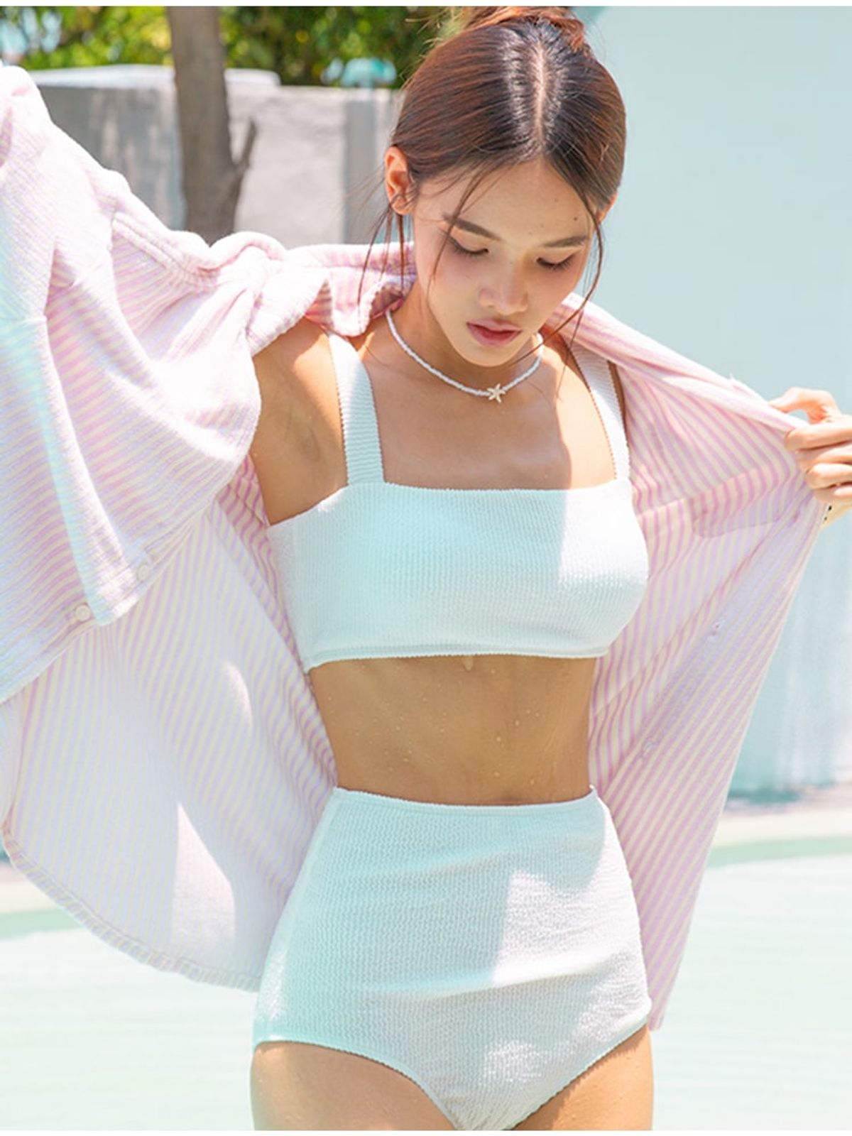 아이엠클레어(IMCLAIRE) 스퀘어넥 비비드 비키니 힙커버 세트 수영복 화이트