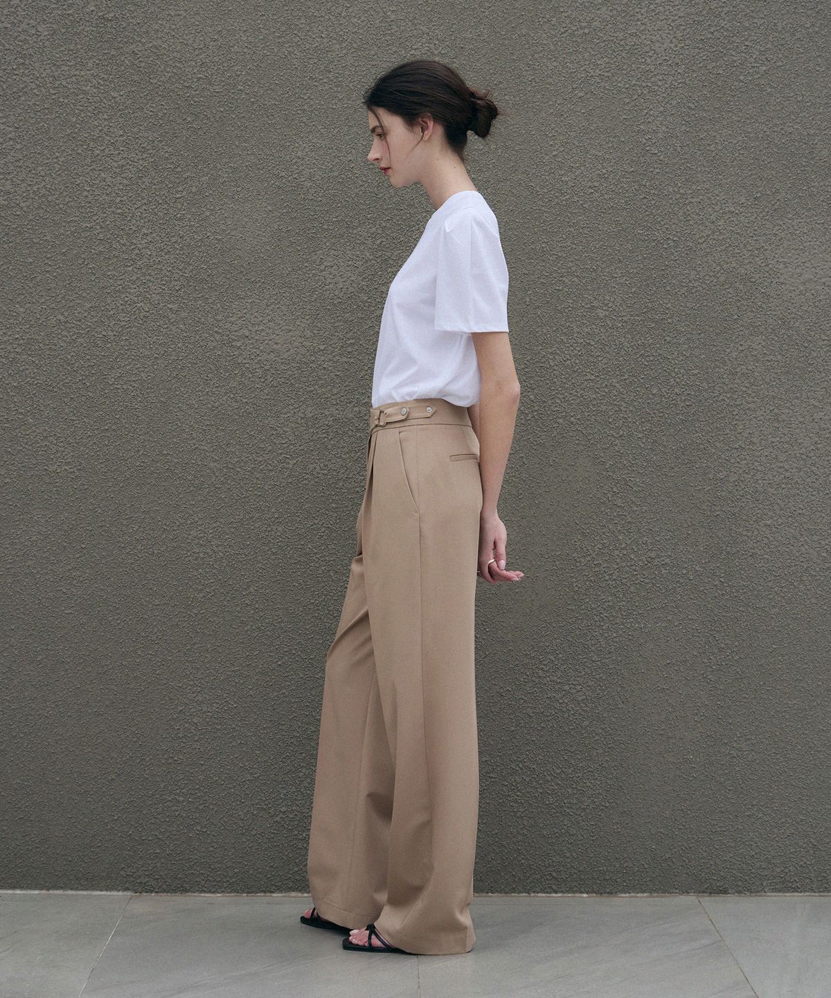 드로우핏 우먼(DRAWFIT WOMEN) 퍼프 슬리브 수피마 코튼 반팔 티셔츠 [WHITE]