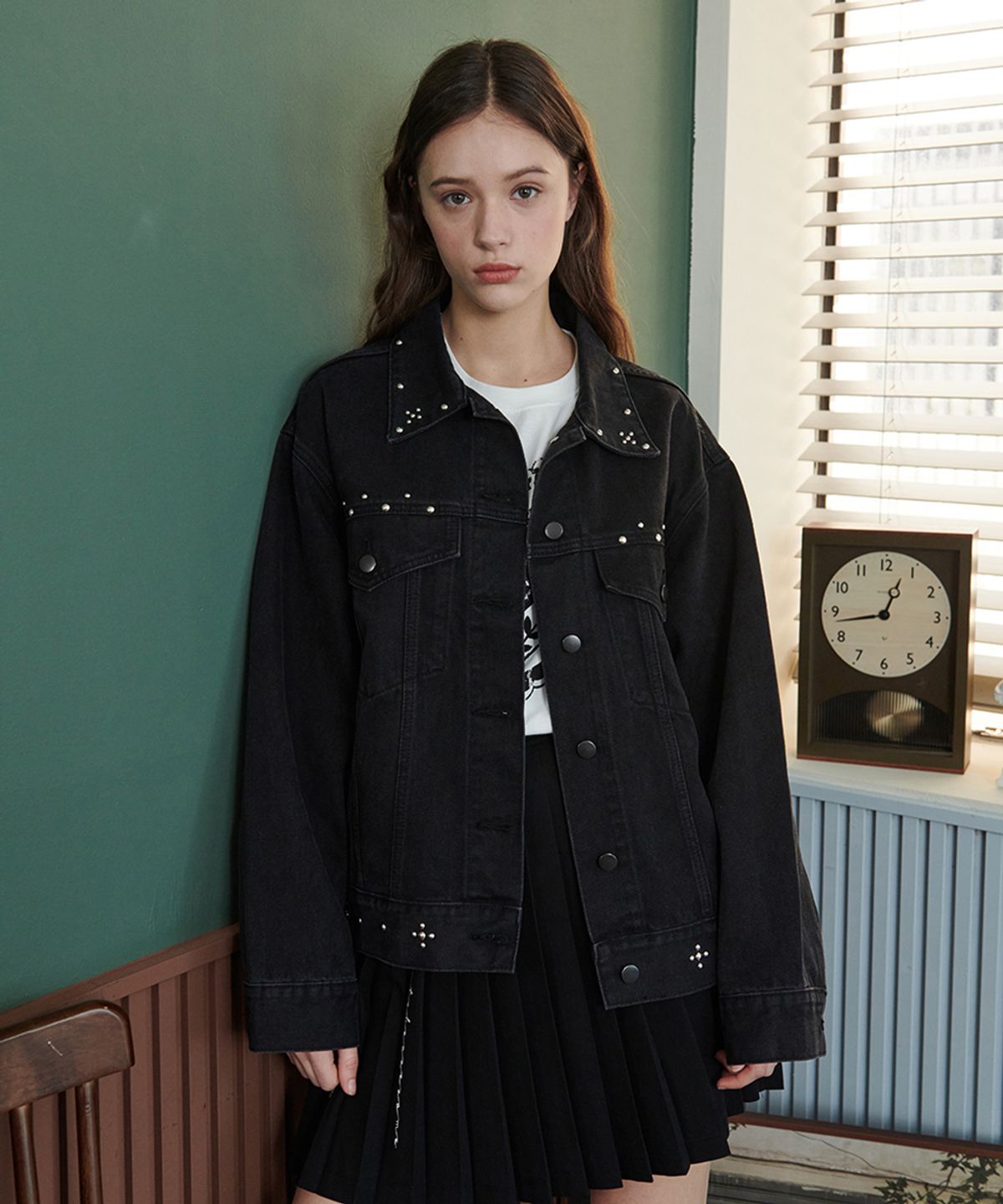 어본어스(AWE BORN US) 스터드 데님 재킷 [블랙]
