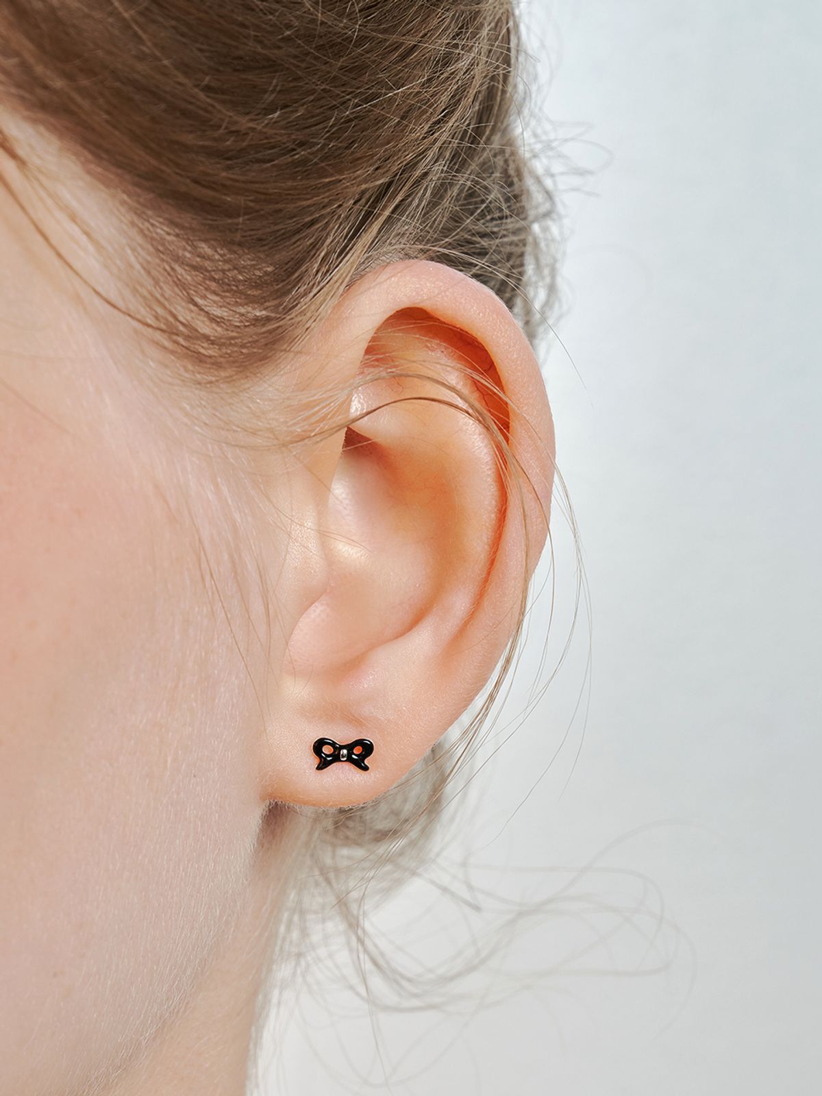 헤이(HEI) [sv925] pretty ribbon earring (Red/Black)