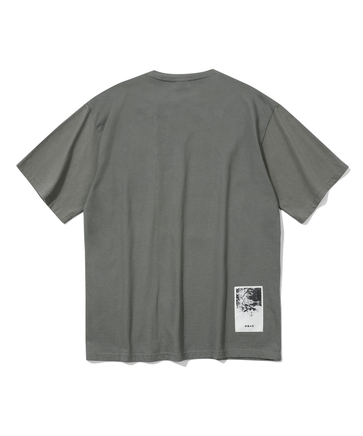에피소드 언타이틀(EPISODE UNTITLED) NEEDLEPOINT & PATCH T-SHIRT_STONE