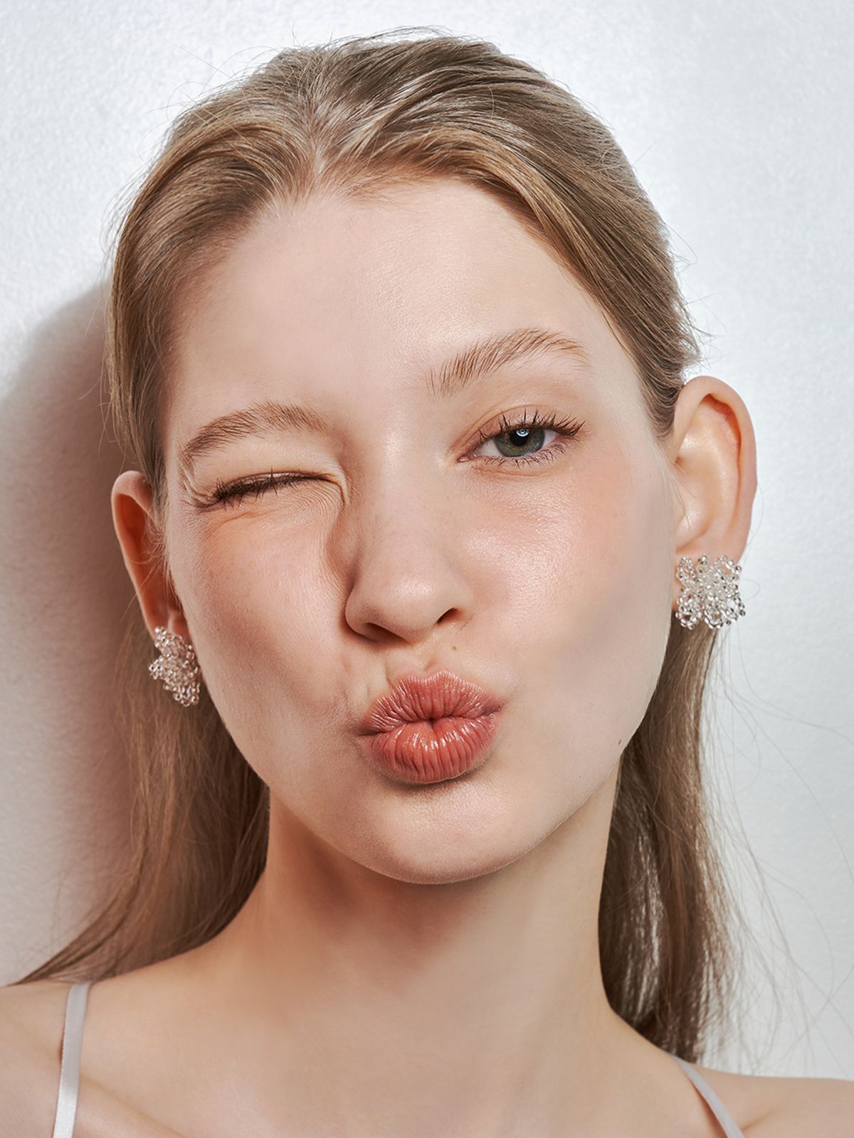 헤이(HEI) bead pop earring
