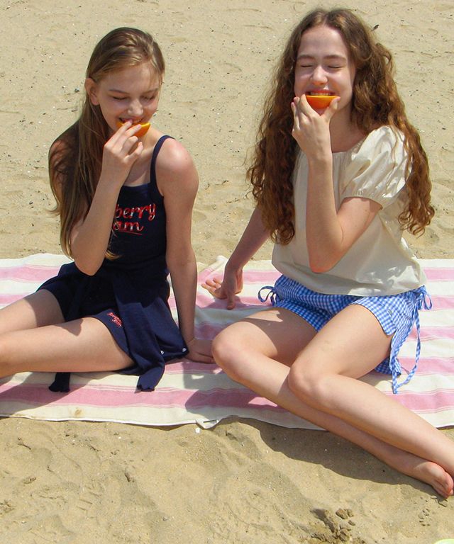 ★RONRON ★GINGHAM RASPBERRY JAM BUTTON GOLGI SHORTS MUSINSA | RONRON GINGHAM RASPBERRY JAM BUTTON GOLGI SHORTS NAVY